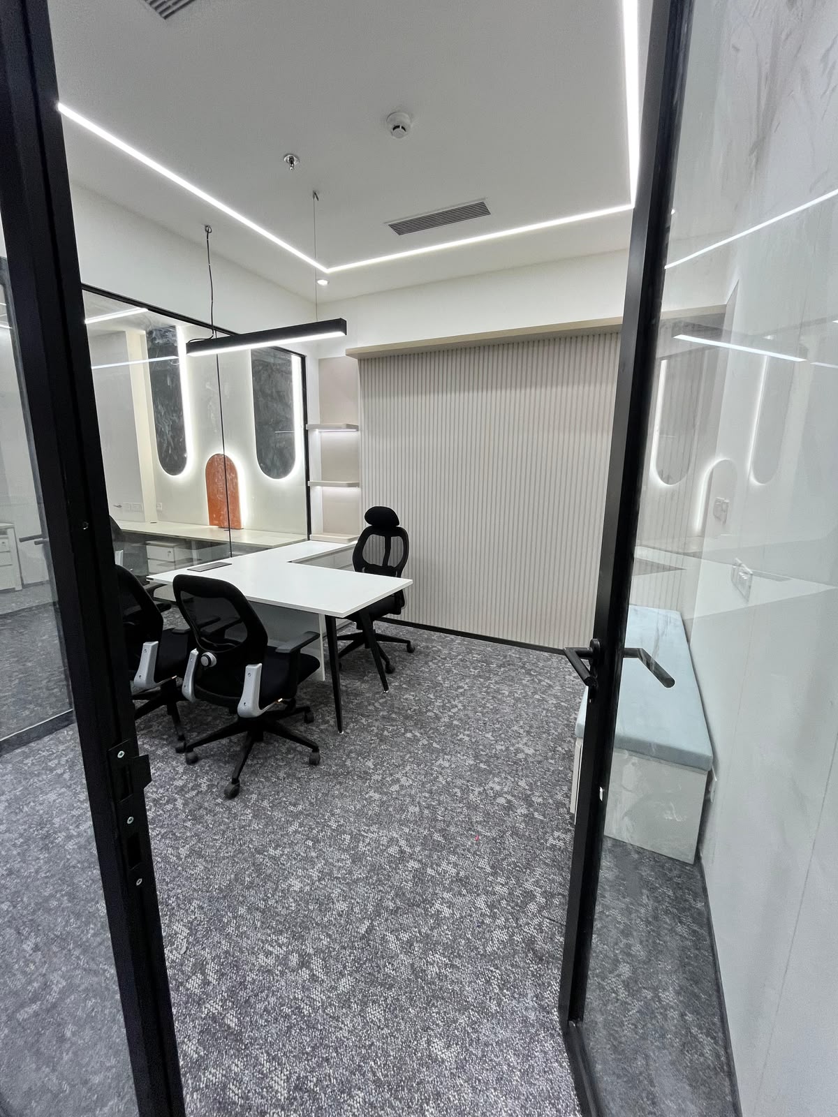 Ultragenic office interior by Global Green, view 8